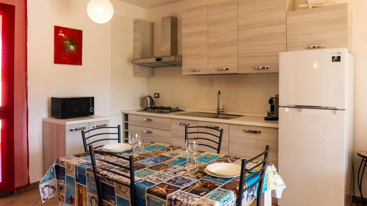 Appartamento Sette Posti Vicino Al Centro Di San Teodoro San Teodoro  Esterno foto