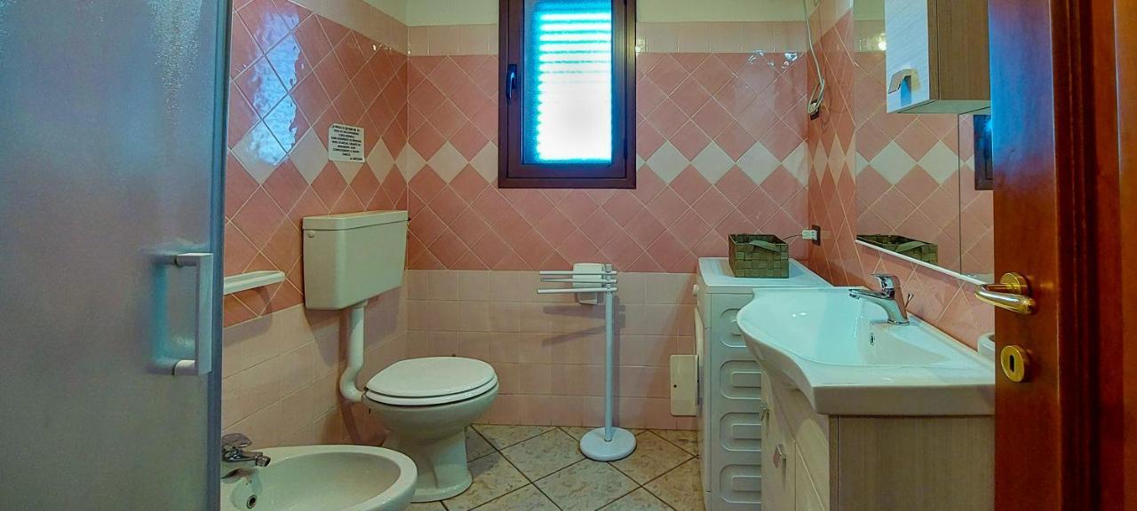 Appartamento Sette Posti Vicino Al Centro Di San Teodoro San Teodoro  Esterno foto